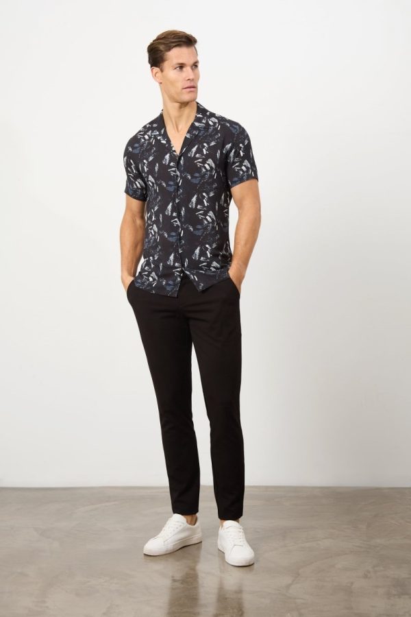 Printed Shirt in Brush Stroke Fashion - Image 2