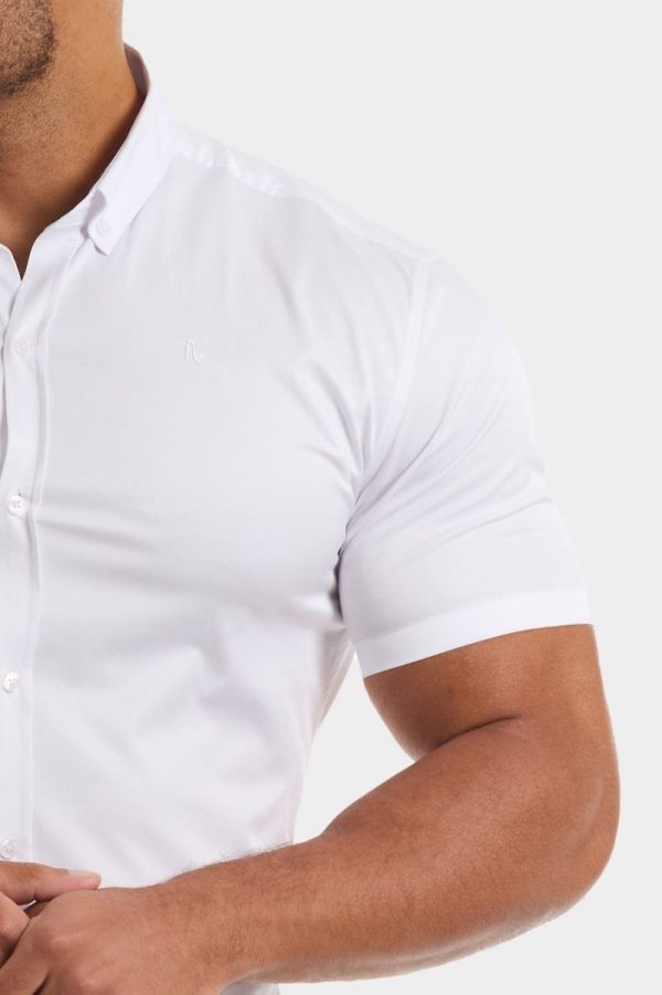 Athletic Fit Short Sleeve Signature Shirt in White For Cheap - Image 3
